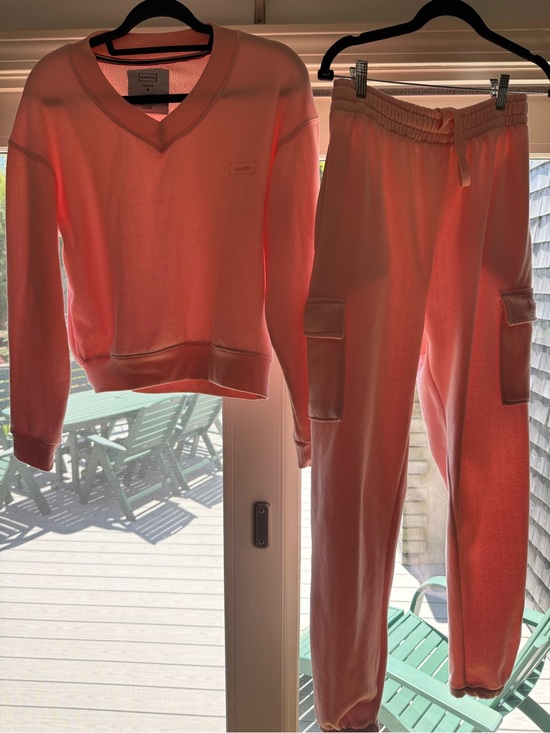 Hunter Tops - Hunter Loungewear Set - Clean Girl Aesthetic Downtown Girl Streetwear Chill Vibe